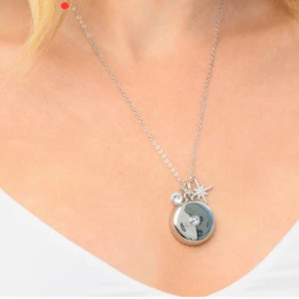 NWT Invisawear security necklace
